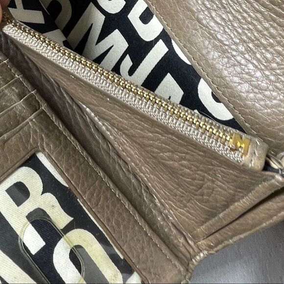 Marc by Marc Jacobs Wallet - Picture 8 of 8